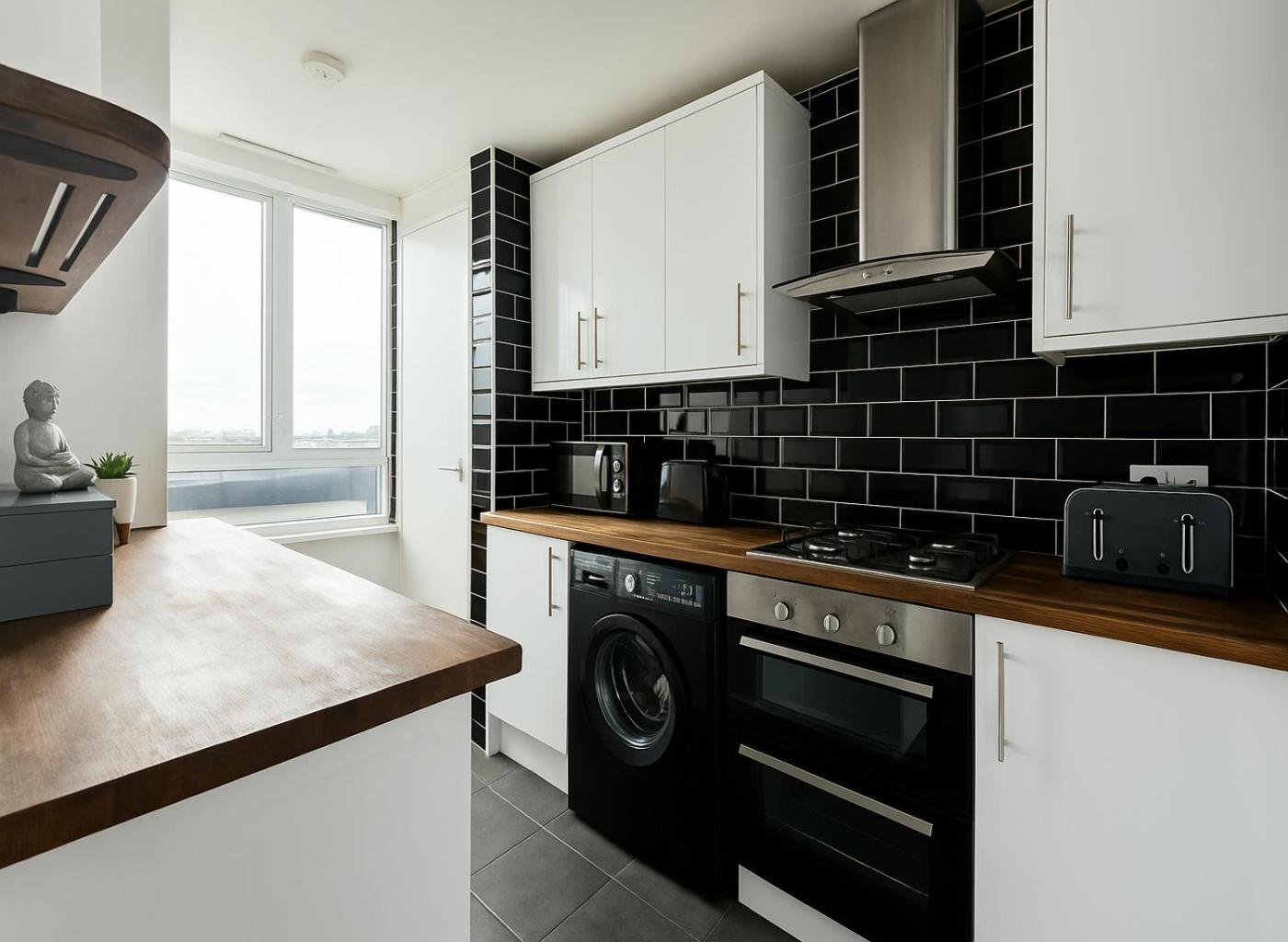 Apartment Bright Flat - 10 Mins To Bridge & The Shard London