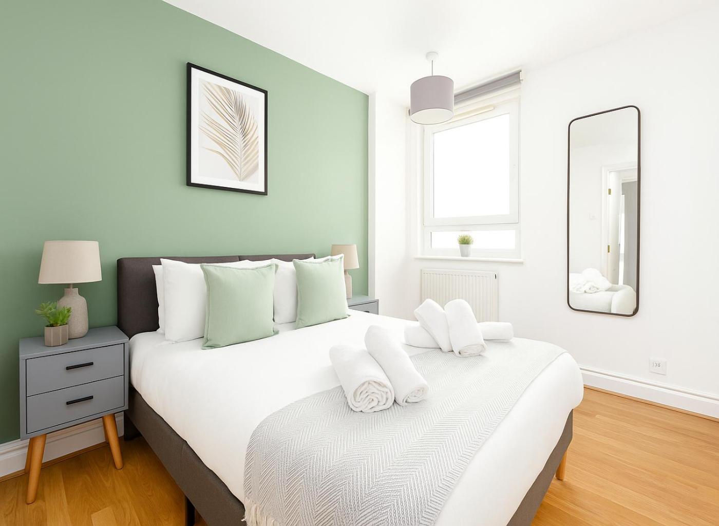 Bright Flat - 10 Mins To Bridge & The Shard Apartment *